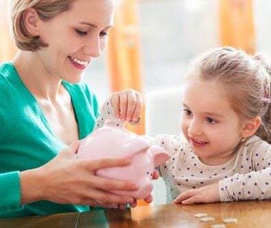 Educação financeira para crianças: veja dicas para ensinar aos filhos o valor do dinheiro