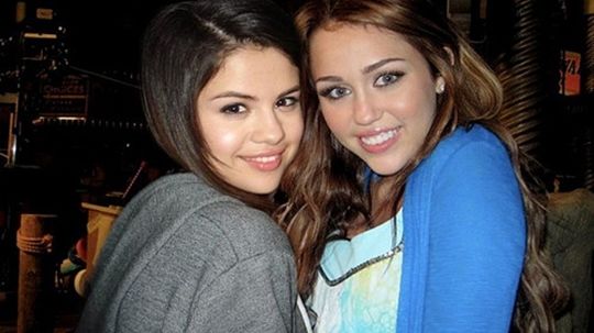 desavencas-miley-selena