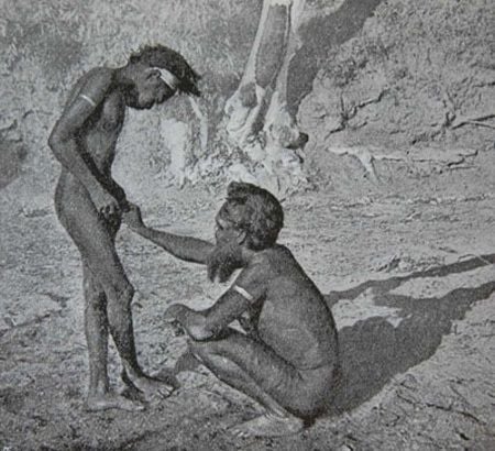 rituais-bizarro-sexo-tribo-australia