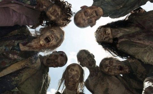 Série derivada de The Walking Dead será 'assustadoramente diferente", diz Robert Kirkman