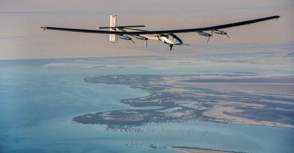 Você viajaria em um avião movido a energia solar