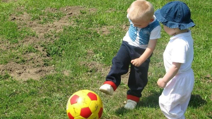 Esporte para os filhos - bola