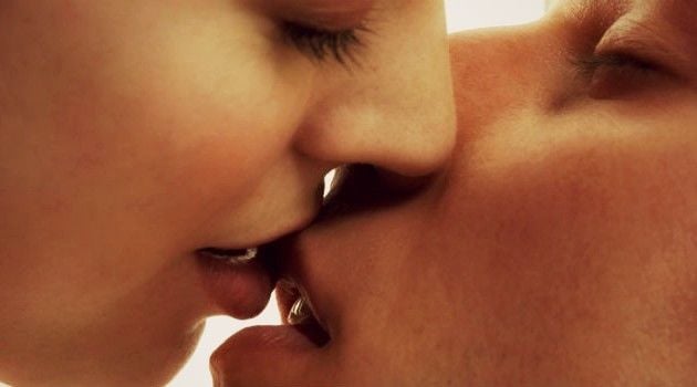 Problemas que podem ser transmitidos com o beijo na boca