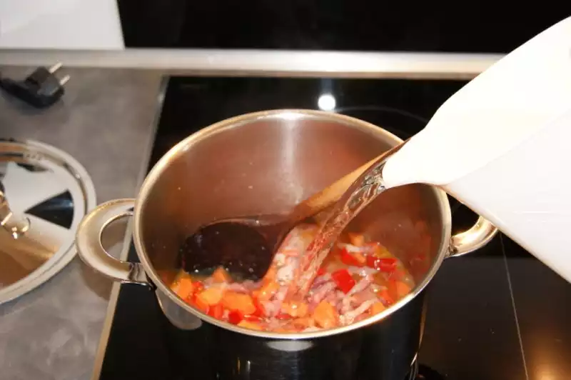 Sopas e guisados