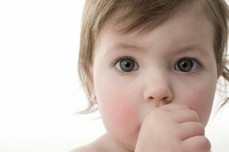 Dicas para o bebê parar de chupar dedo