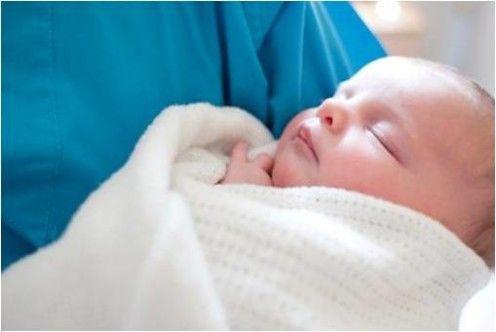 Cuidados com o recém-nascido: veja dicas para lidar com o bebê em seus primeiros meses
