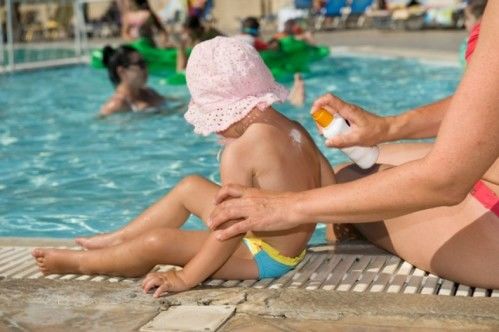 7 cuidados que os pais devem ter com as crianças pequenas no verão