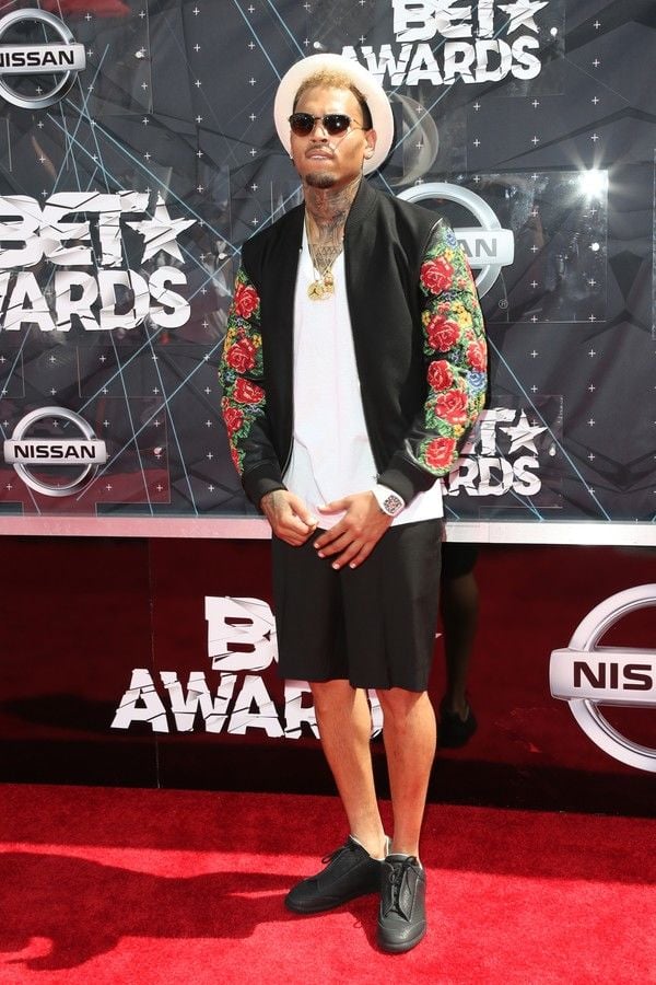 Celebridades que já foram vítimas de abuso - Chris Brown