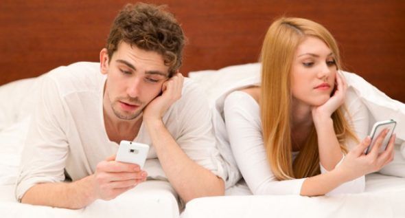 Veja 5 indícios de que seu celular pode estar prejudicando o relacionamento