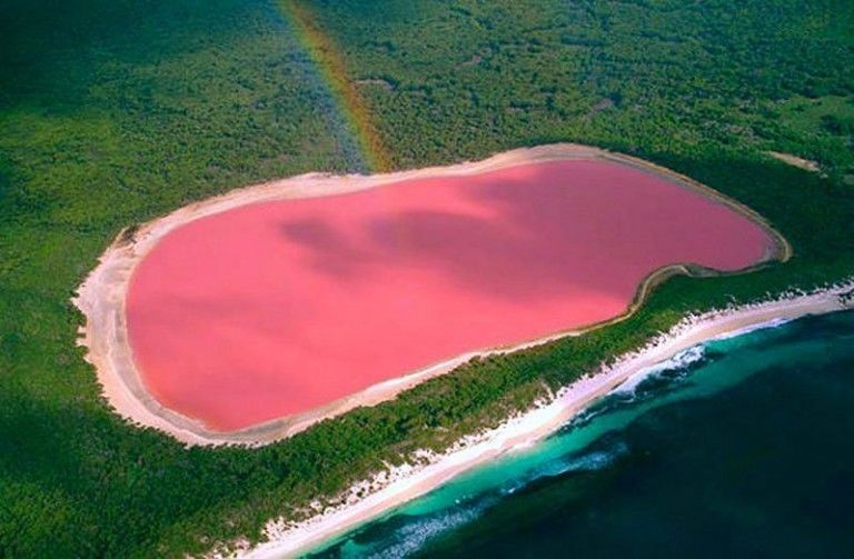 Lago cor de rosa