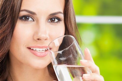 9 dicas legais pra você beber mais água durante o dia