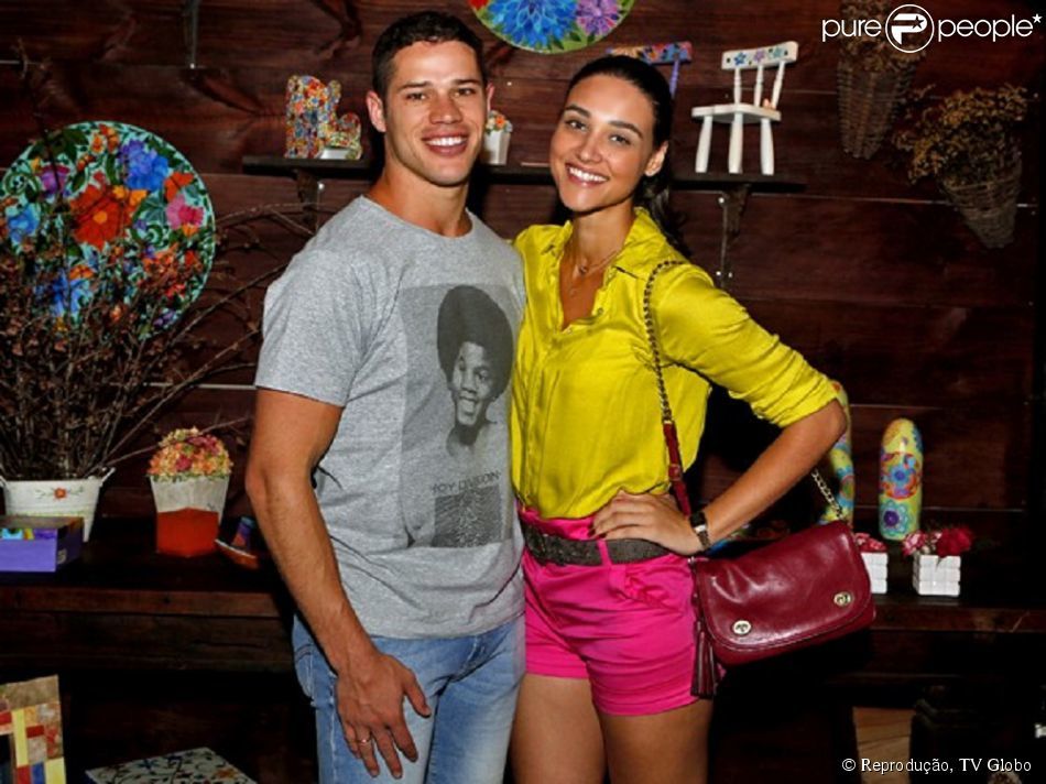 Débora Nascimento e José Loreto