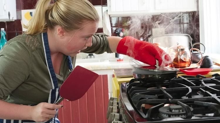 Erros comuns da cozinha e dicas para evitá-los