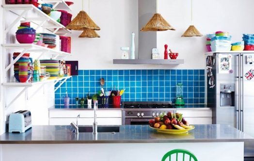 Aprenda decorar a cozinha organizando a bagunça e gastando pouco - veja dicas