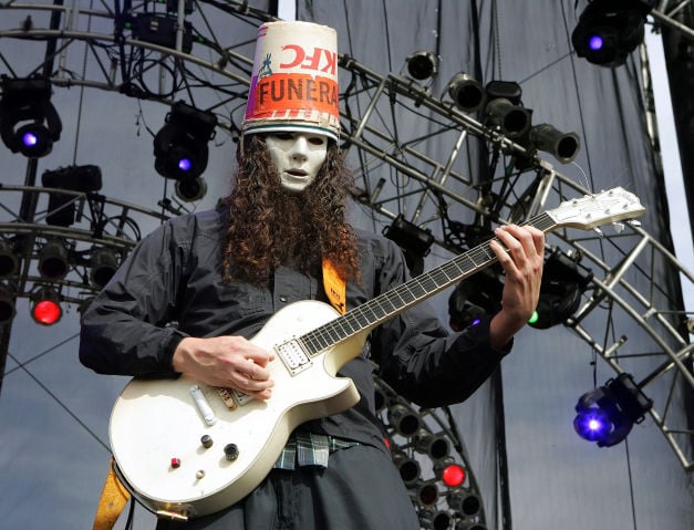 Buckethead em Guns N' Roses