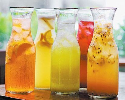 8 ideias de bebidas para você se refrescar no calor do verão