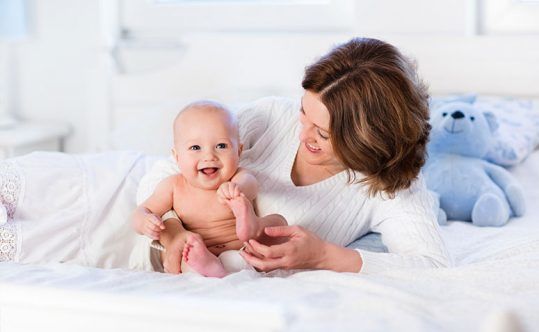 Ideias simples e práticas para estimular o bebê a falar suas primeiras palavras